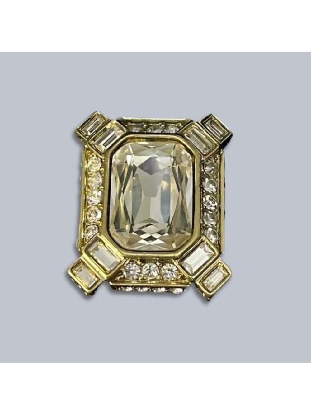 Heidi Daus Clip Earrings Estate Splendor Clear Crystal Rectangular Gold Tone OS - Picture 10 of 12